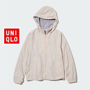 Uniqlo Reversible Double sided Parka Size small in color Natural 465471